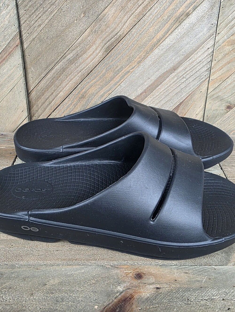 Oofos OOahh Recovery Slides Mens Comfort Sandals Size 12 Black Womens 14